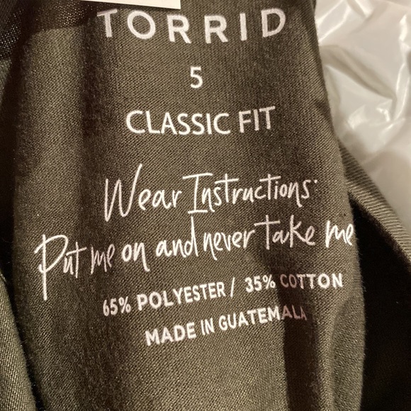 Torrid Girlfriend Signature Jersey V-Neck Tee Olive Green - Picture 5 of 5